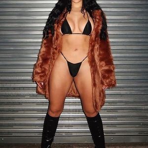 chic faux fur jacket, never been worn